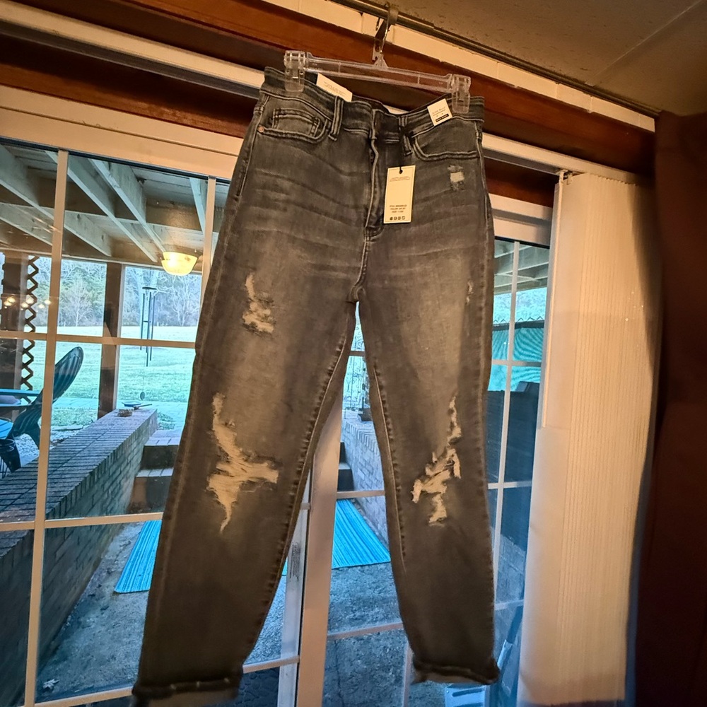 Judy Blue 11/30 distressed high waist blue jeans NWT Style JB82332DK-CO